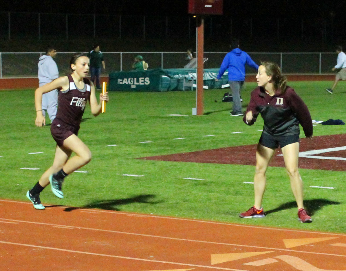 Ribbons abound for Colts and Fillys at Poteet track meet The Devine News
