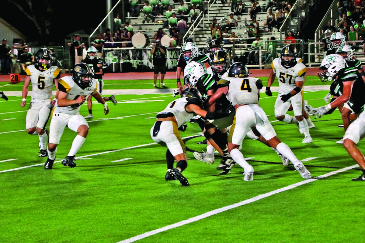 Lytle Football set for district opener in Poteet