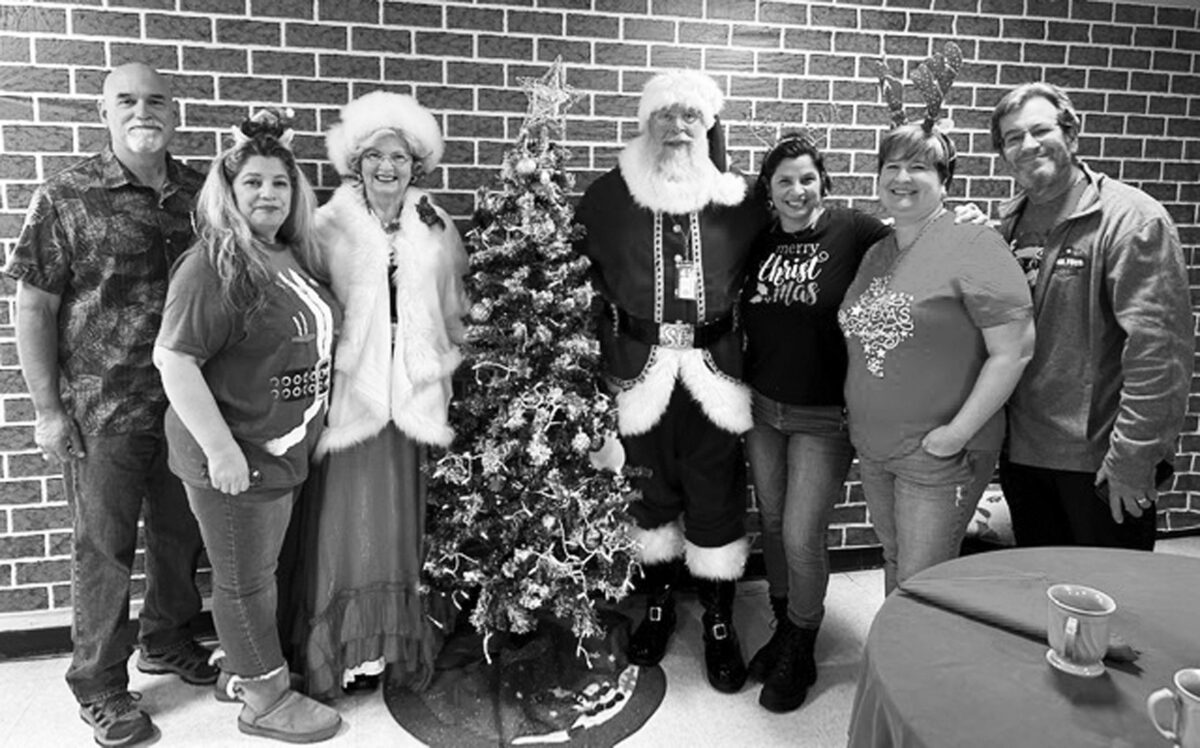 Christmas Comes Early to the Lytle Nursing Home