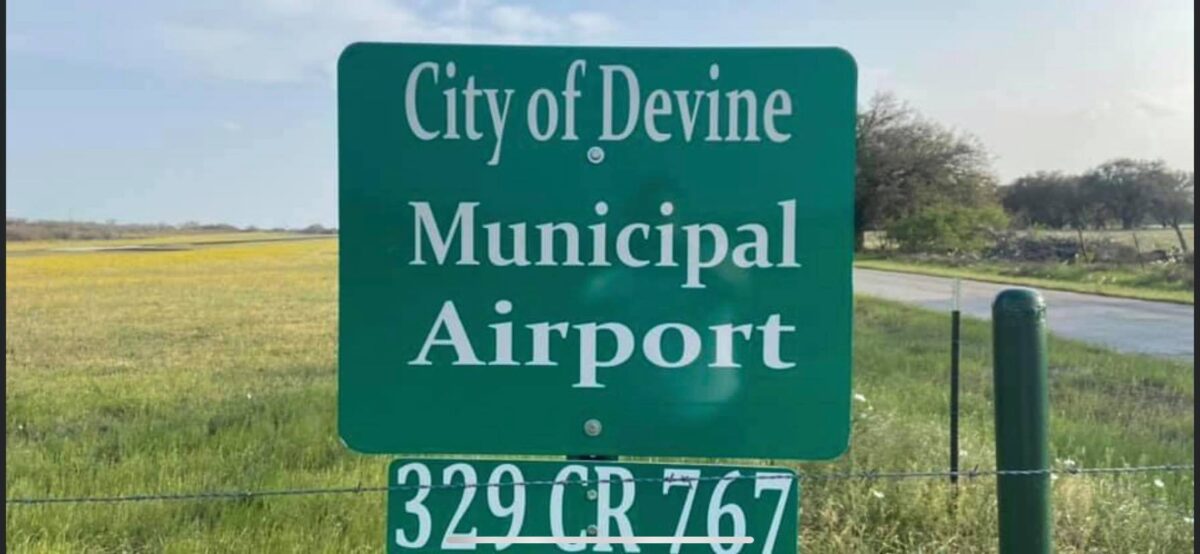 Council orders appraisal of Devine airport, discusses possible sale