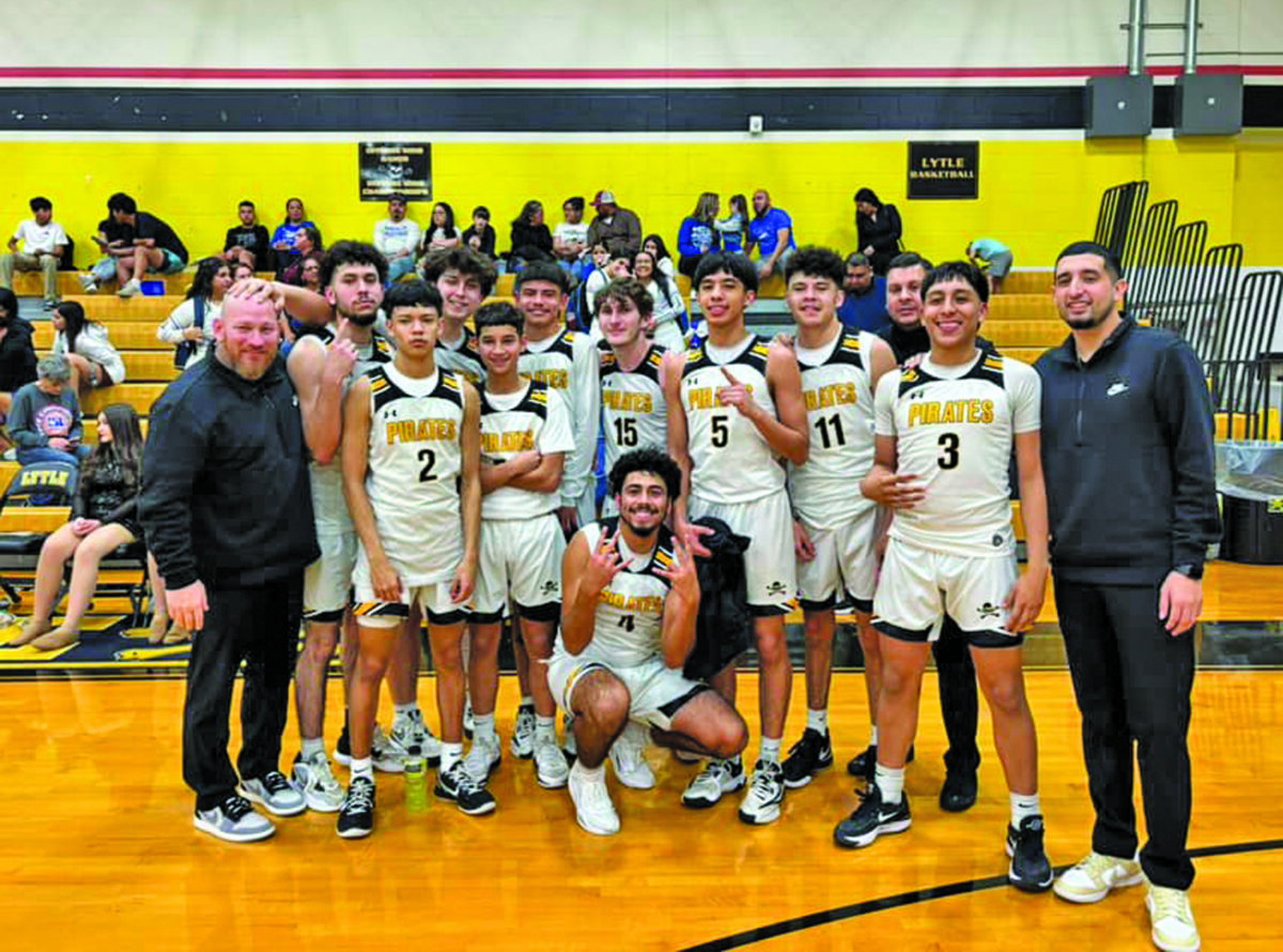 Pirate hoops look to make some noise in playoffs