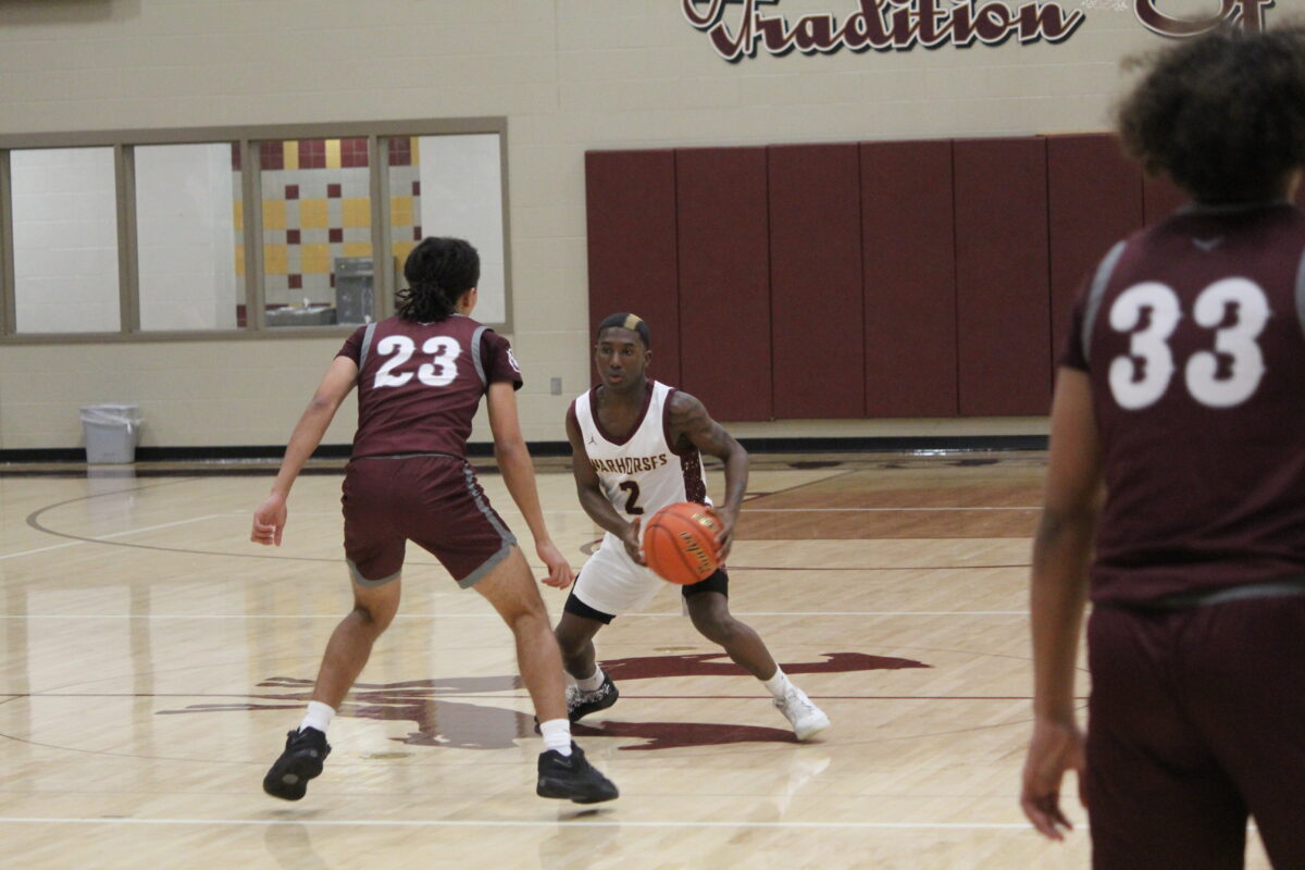 Horses are hoopin’, spreading the wealth